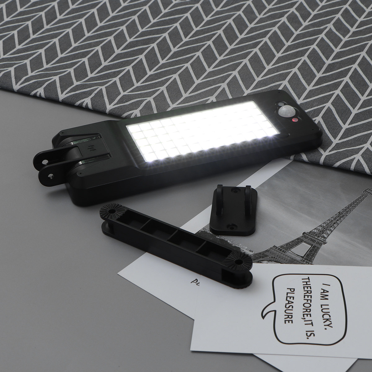 태양광 충전식 벽등, 60루멘, 실외용, 방수 등급 I - Pool Light Solar Rechargeable 리뷰 및 가격